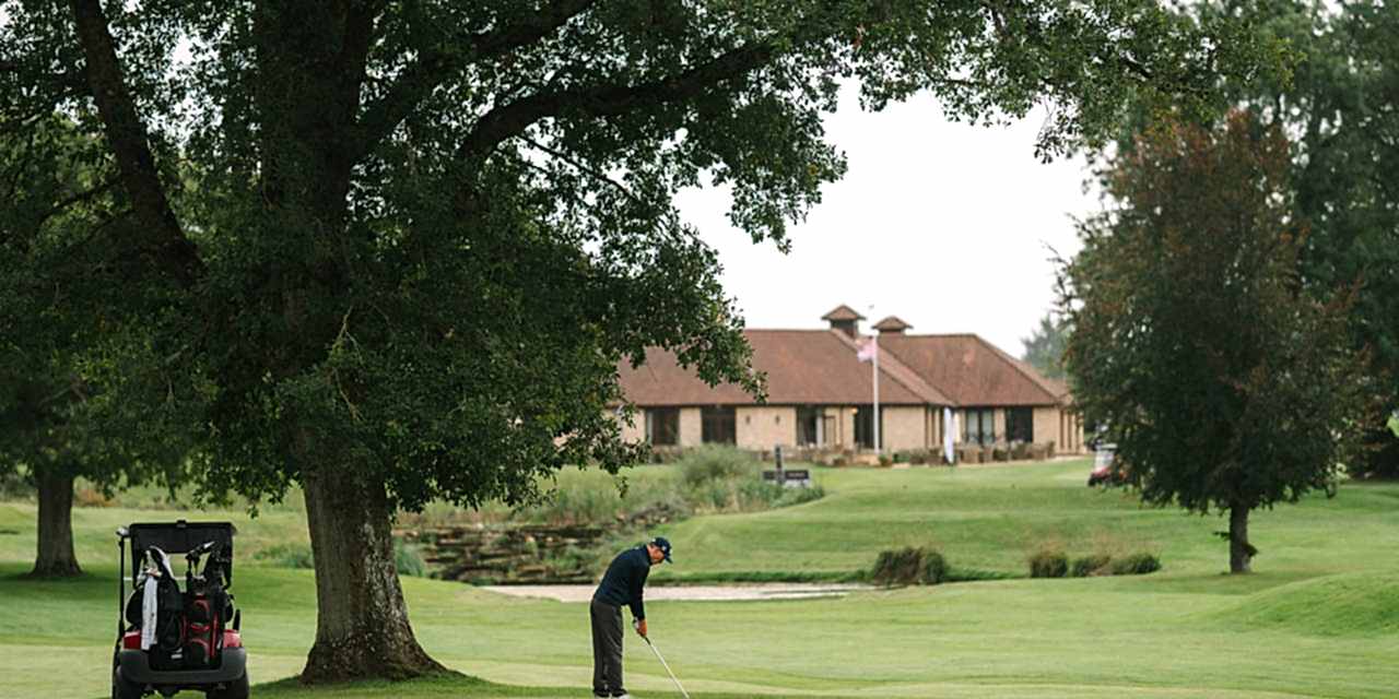 the 18th over looking the clubhouse